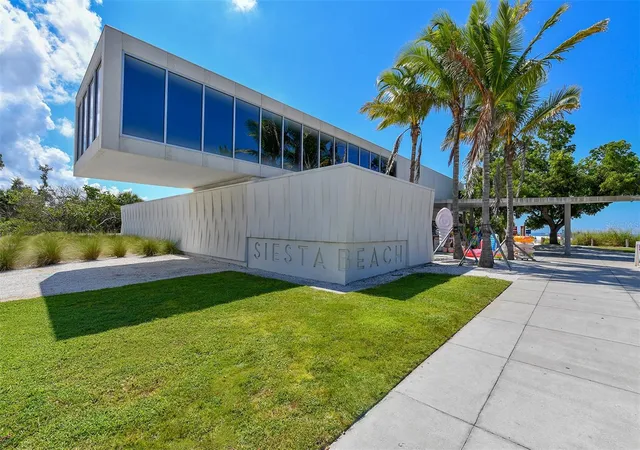 Listing Photo 2 - Condo for sale in building located at 1225 Siesta Bayside Dr, SARASOTA, FL 34242 - Unit #1225B