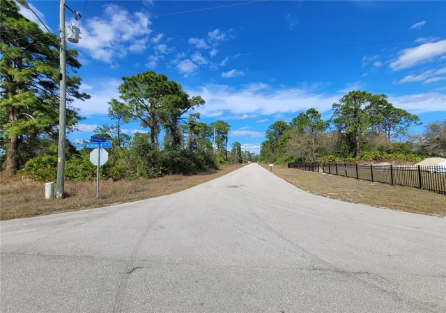 4th image of 236 Pinola Ave S, Lehigh Acres, FL 33974 | MLS# TB8454062