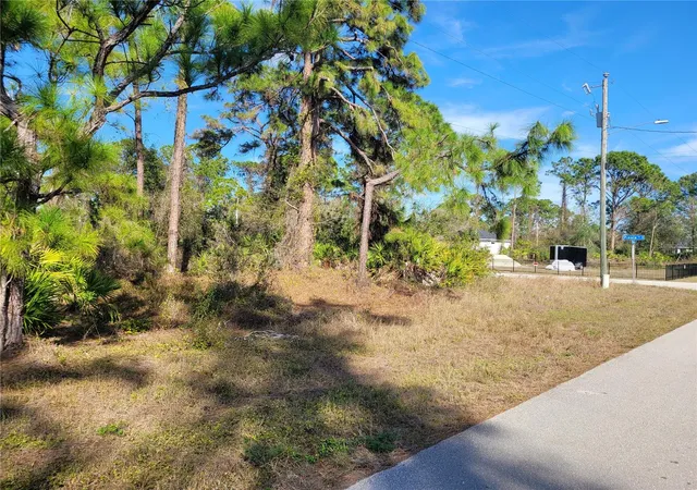 2nd image of 236 Pinola Ave S, Lehigh Acres, FL 33974 | MLS# TB8454062