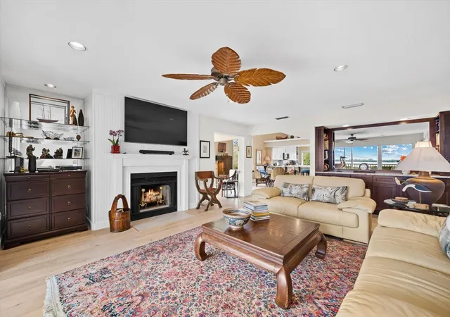 4th image of 71 Tidy Island Blvd, Bradenton, FL 34210 | MLS# A4674328
