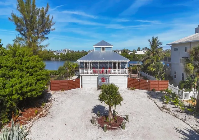 Photo 1 of Single family home for sale at 440 Bocilla Dr, Placida, FL 33946 | MLS# D6145086 | Listing updated on 2026-06-17