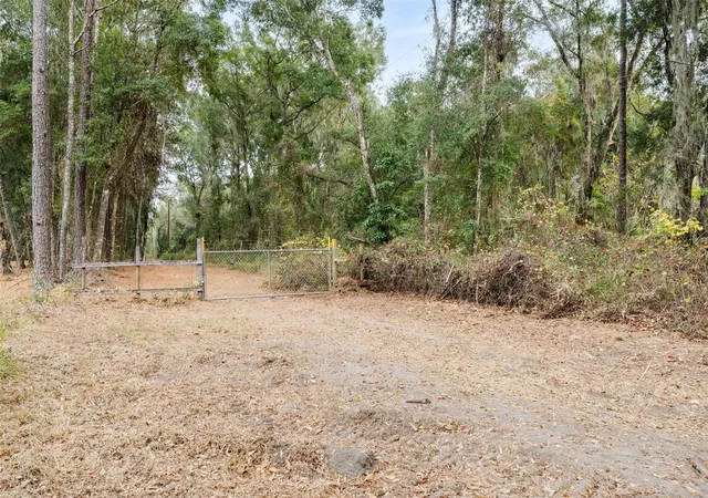 5th image of Se 225Th Dr, Hawthorne, FL 32640 | MLS# GC535872