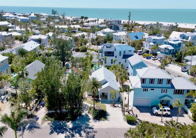 35th image of 709 Fern St, Anna Maria, FL 34216 | MLS# A4674378