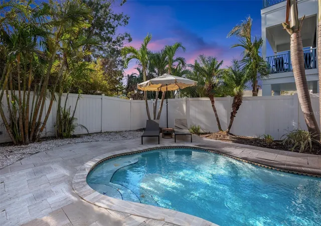 5th image of 709 Fern St, Anna Maria, FL 34216 | MLS# A4674378
