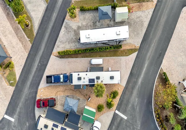 Photo 3 of Land for sale at 16404 Bay St, Clermont, FL 34714 | MLS# L4957737 | Listing updated on 2026-08-08