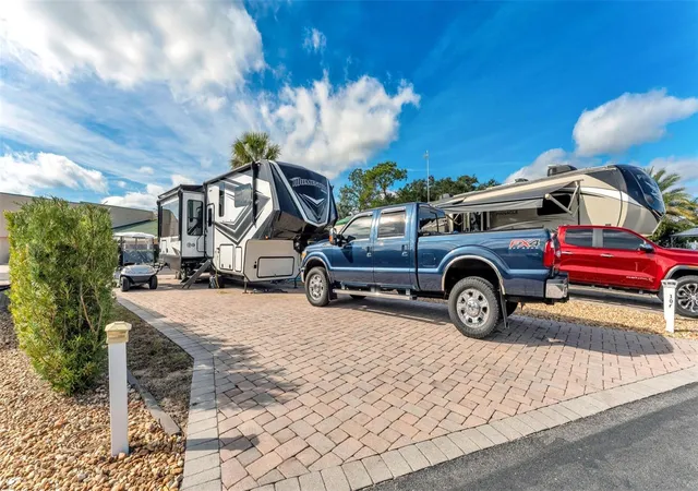 Photo 3 of Land for sale at 16404 Bay St, Clermont, FL 34714 | MLS# L4957737 | Listing updated on 2026-08-08