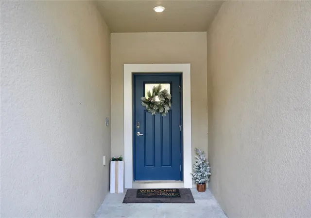 Photo 3 of Townhouse for sale at 17620 Nectar Flume Dr, Land O Lakes, FL 34638 | MLS# TB8454290 | Listing updated on 2026-09-30