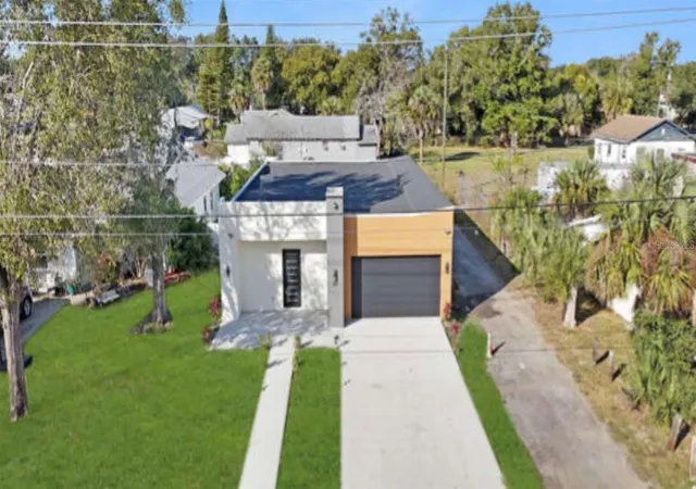 Homes for sale in Apopka, FL | 27 W 8th St, Apopka, FL 32703 | MLS# O6365555