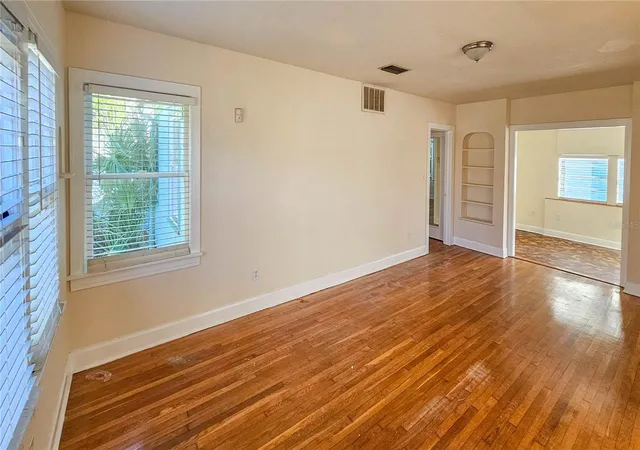 Photo 2 of Single family home for sale at 860 16th Avenue S, St Petersburg, FL 33701 | MLS# TB8454354 | Listing updated on 2026-10-15