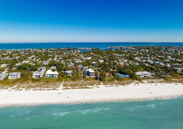 5th image of 104 Sunset Ln, Bradenton Beach, FL 34217 | MLS# A4674426