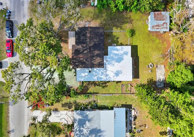 Photo 3 of Single family home for sale at 1619 Suponic Ave, Sarasota, FL 34243 | MLS# TB8454462 | Listing updated on 2026-08-31
