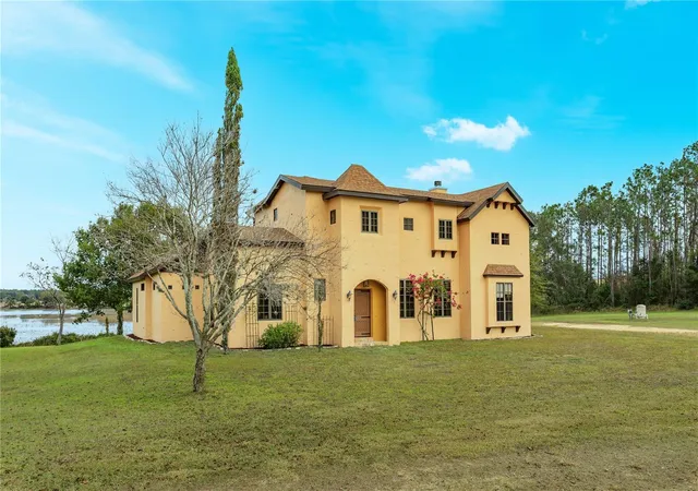 Photo 2 of Sale Pending at 24540 Turkey Lake Rd, Howey In The Hills, FL 34737 | MLS# G5105259 | Listing updated on 2026-10-02