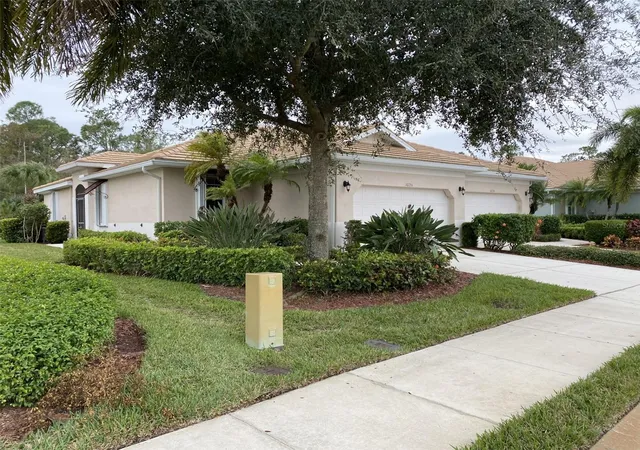 Photo 1 of Sale Pending at 10726 Cetrella Dr, Fort Myers, FL 33913 | MLS# FC314569 | Listing updated on 2026-09-16