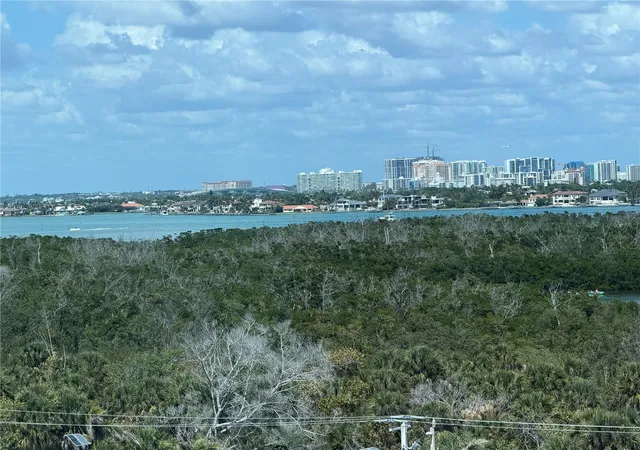 4th image of 1750 Benjamin Franklin Dr #9F, Sarasota, FL 34236 | MLS# A4674543