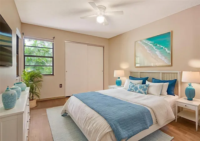 2nd image of 1750 Benjamin Franklin Dr, SARASOTA, FL 34236