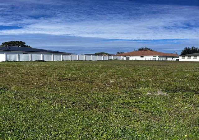 Homes for sale in Kissimmee, FL | 725 Leonardo Ct, Kissimmee, FL 34758 | MLS# S5139921
