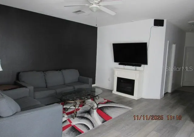 Photo 4 of Townhouse for sale at 1944 Greenwood Valley Dr, Plant City, FL 33563 | MLS# R4910360 | Listing updated on 2026-07-29