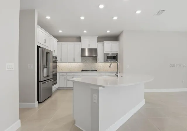 Photo 3 of Single family home for sale at 664 Junonia Blvd, New Smyrna Beach, FL 32168 | MLS# O6365891 | Listing updated on 2026-10-04