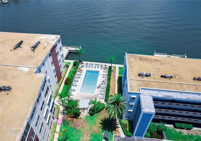 Homes for sale in St Pete Beach, FL | 5575 Gulf Boulevard, St Pete Beach, FL 33706 | Houzeo
