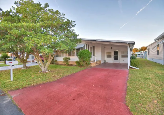 Photo 2 of Manufactured home for sale at 4251 Cedarwood St, Winter Haven, FL 33880 | MLS# P4937233 | Listing updated on 2026-05-15