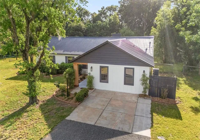 Photo 1 of Single family home for sale at 10575 Sw 27th Avenue, Ocala, FL 34476 | MLS# OM714749 | Listing updated on 2026-07-24