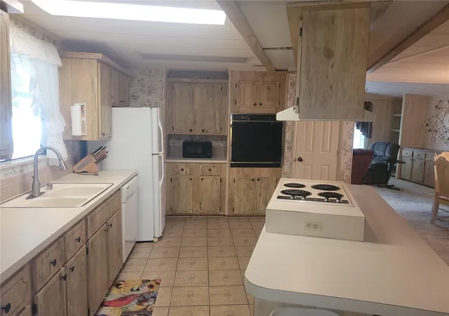 Photo 3 of Manufactured home for sale at 3027 Galaxy Ln, Lakeland, FL 33801 | MLS# L4957780 | Listing updated on 2026-09-19