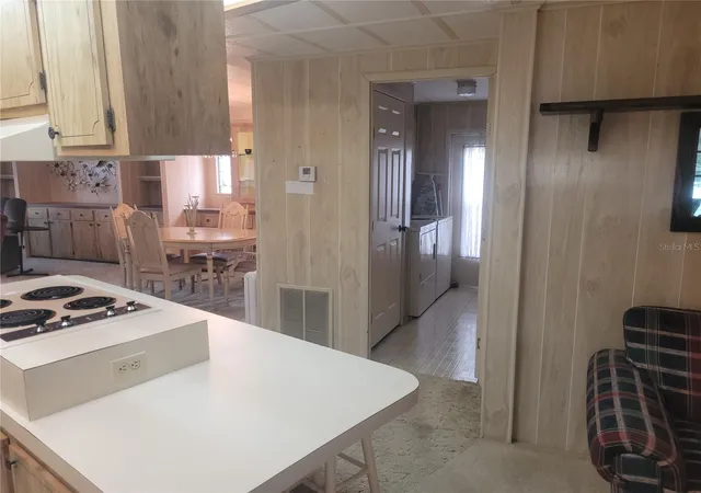 Photo 4 of Manufactured home for sale at 3027 Galaxy Ln, Lakeland, FL 33801 | MLS# L4957780 | Listing updated on 2026-09-19