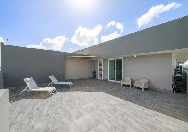 Photo 4 of Condo for sale at 4123 Isla Verde Ave Waldorf Tower #4, Carolina, PR 00979 | MLS# PR9117867 | Listing updated on 2026-10-01