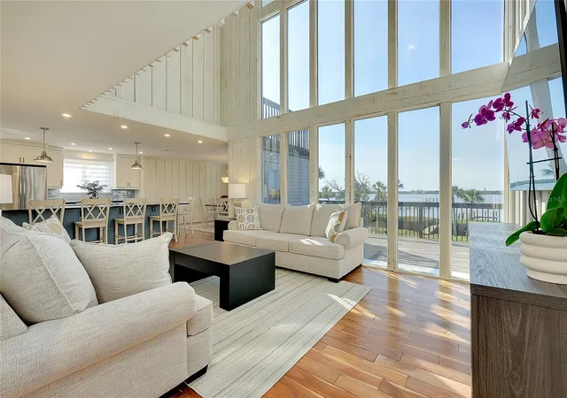 4th image of 1089 Bayshore Dr, Englewood, FL 34223 | MLS# N6141853