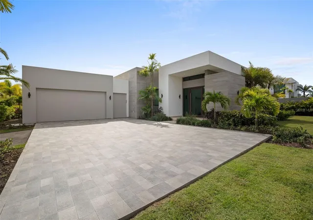 Photo 2 of Single family home for sale at 63 The Isles At Dorado Beach, Dorado, PR 00646 | MLS# PR9117873 | Listing updated on 2026-02-04