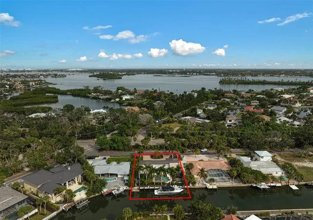 Photo 3 of Single family home for sale at 4508 Woodside Rd, Sarasota, FL 34242 | MLS# A4674684 | Listing updated on 2026-09-13