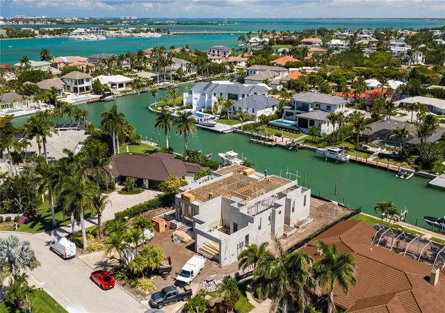 4th image of 526 N Spoonbill Dr, Sarasota, FL 34236 | MLS# A4674712
