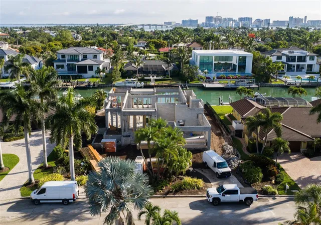 5th image of 526 N Spoonbill Dr, Sarasota, FL 34236 | MLS# A4674712