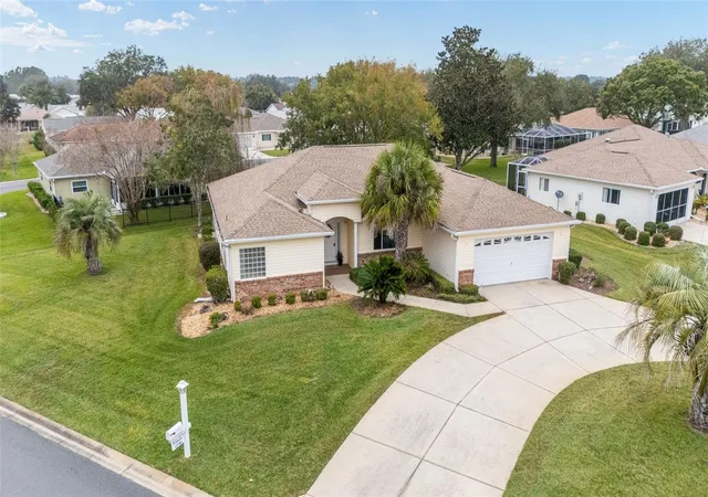 Photo 2 of Single family home for sale at 13766 Se 89th Avenue, Summerfield, FL 34491 | MLS# OM714790 | Listing updated on 2026-09-24