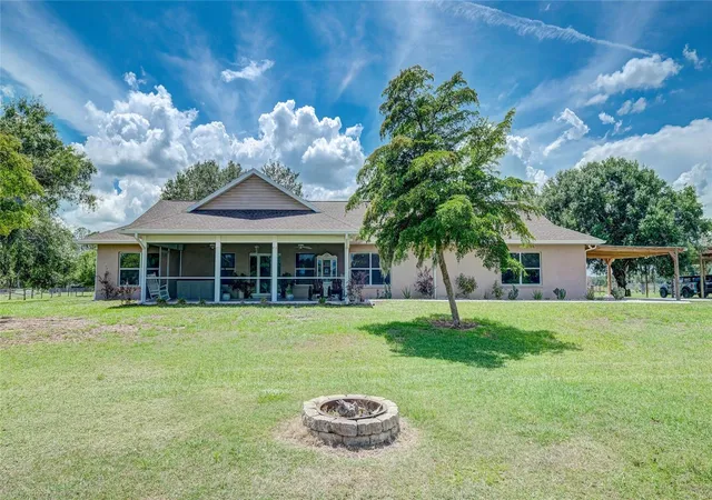 Homes for sale in Sarasota, FL | 560 Oakford Rd, Sarasota, FL 34240 | MLS# A4674764