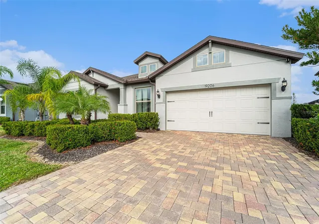 Photo 3 of Single family home for sale at 19206 Briarbrook Dr, Tampa, FL 33647 | MLS# TB8455309 | Listing updated on 2026-10-07
