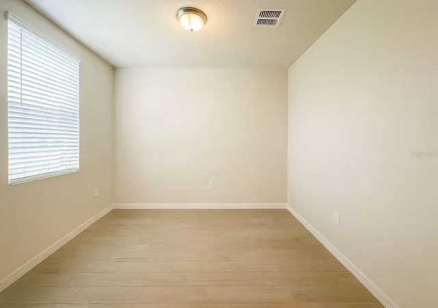 Photo 5 of Single family home for sale at 17351 Million Lakes Ct, Clermont, FL 34714 | MLS# O6366500 | Listing updated on 2026-04-24