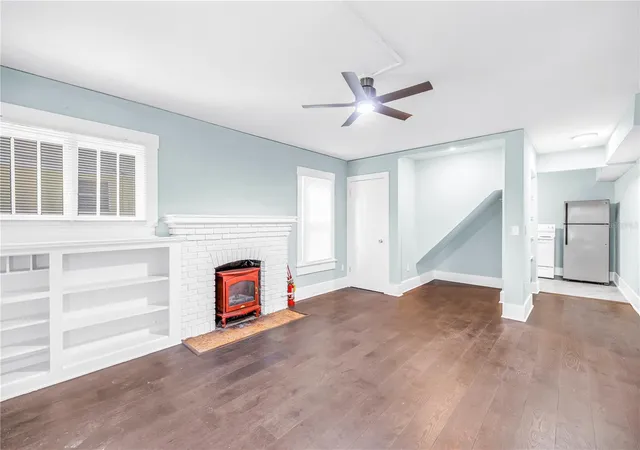 Photo 2 of House for sale at 1012 Granville Ct N, Saint Petersburg, FL 33701 | MLS# TB8455452 | Listing updated on 2026-09-12