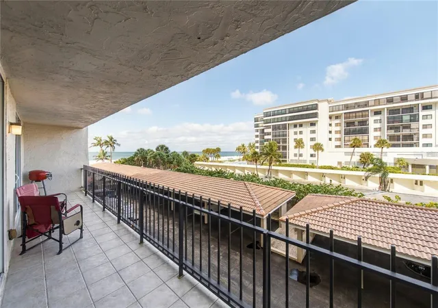 Photo 3 of Condo for sale at 1212 Benjamin Franklin Dr #206, Sarasota, FL 34236 | MLS# A4674893 | Listing updated on 2026-10-08