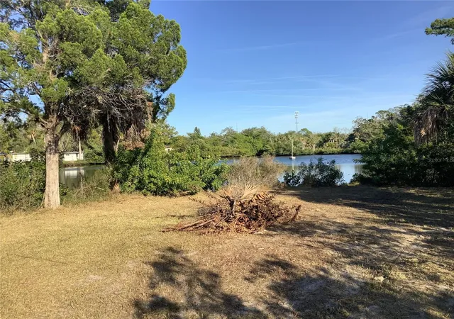 4th image of 14144 Pine St, Hudson, FL 34667 | MLS# TB8455594