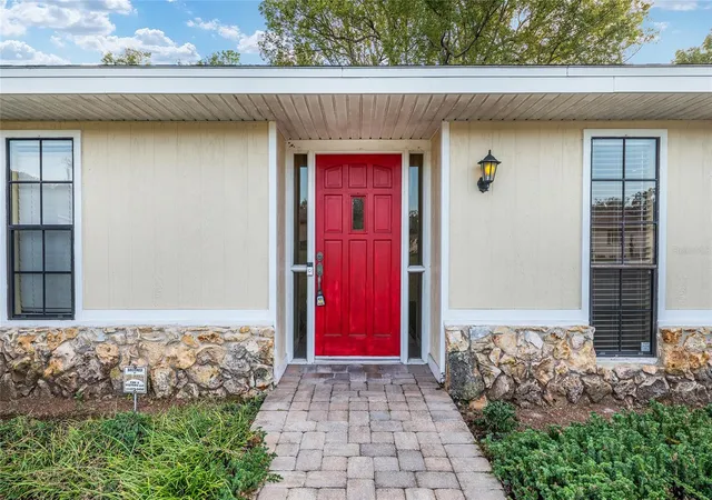 Photo 3 of Single family home for sale at 3300 SE 32nd Street, Ocala, FL 34471 | MLS# OM714906 | Listing updated on 2026-07-14