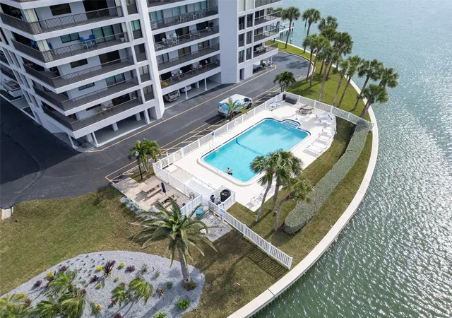 Homes for sale in Clearwater Beach, FL | 1651 Sand Key Estates Ct #74, Clearwater Beach, FL 33767 | MLS# TB8455602