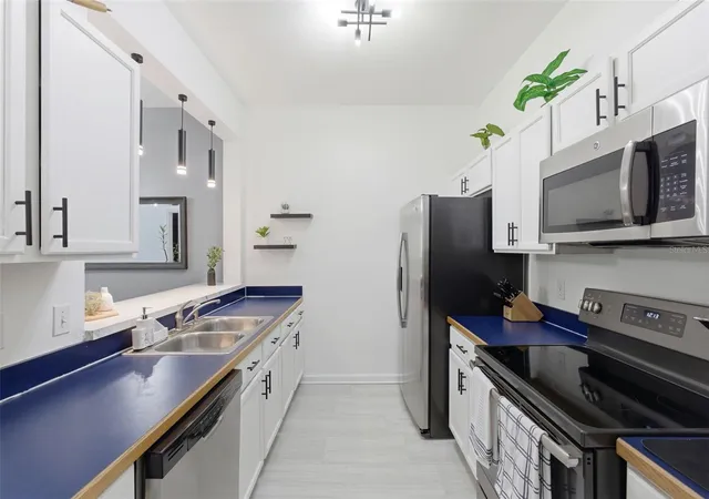 3rd image of 1224 S Hiawassee Rd, Orlando, FL 32835