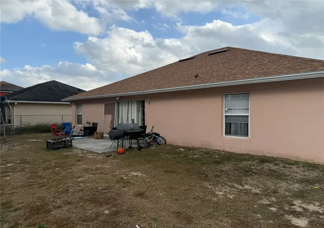 Homes for sale in Kissimmee, FL | 1158 Saint Tropez Ct, Kissimmee, FL 34759 | MLS# S5140098