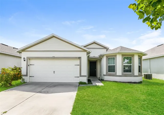 Homes for sale in Auburndale, FL | 571 Autumn Stream Dr, Auburndale, FL 33823 | MLS# O6366694