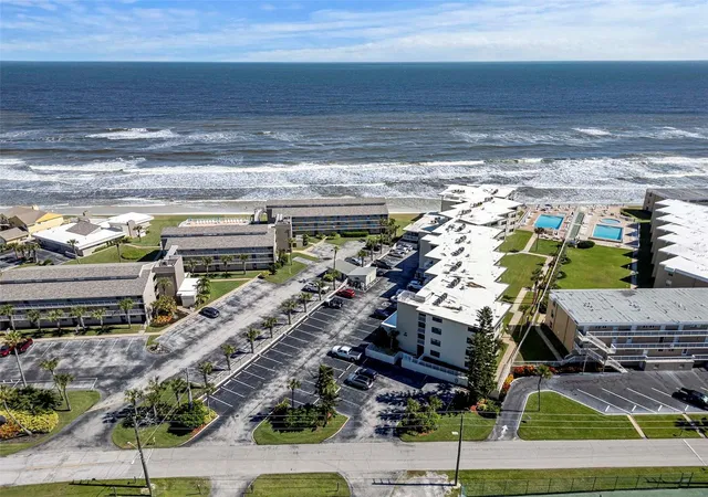 Homes for sale in New Smyrna Beach, FL | 4811 Saxon Dr, New Smyrna Beach, FL 32169