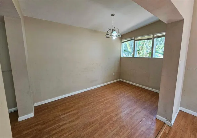 Photo 4 of Single family home for sale at 1017 Cypress St, Leesburg, FL 34748 | MLS# O6366906 | Listing updated on 2026-10-09