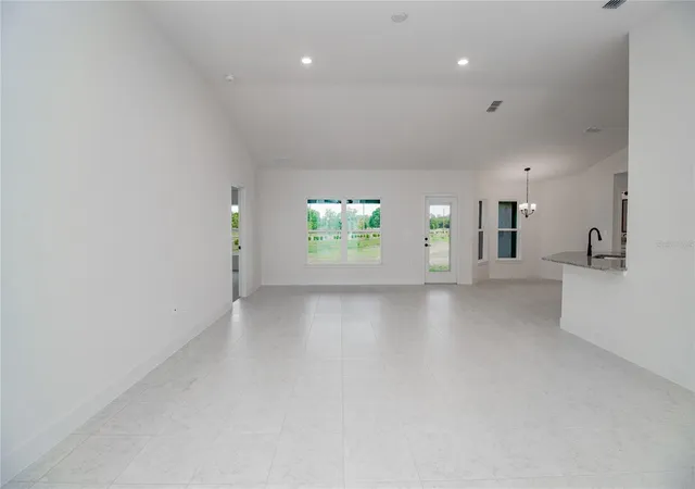 4th image of 1222 Hickory Nut Dr, Lake Wales, FL 33898 | MLS# L4957879