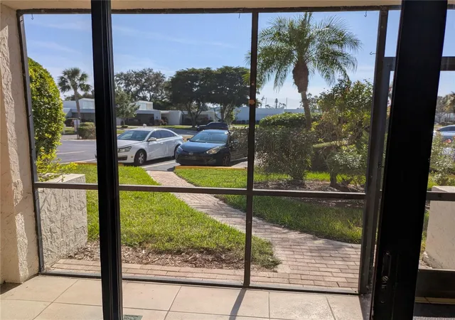 3rd image of 6114 43Rd St W #106E, Bradenton, FL 34210 | MLS# A4675050