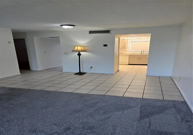 4th image of 712 Oakgrove Dr, BRANDON, FL 33510